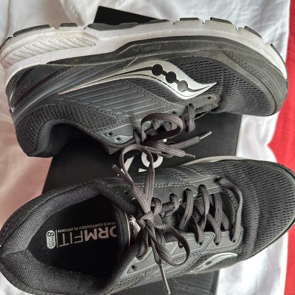 Saucony Women Echelon 8 Sneakers Running Shoes size 9 black